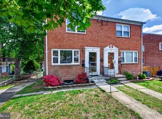 48 Garden Dr, Alexandria, VA 22304