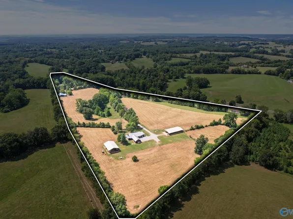1351 Sumac Rd W, Pulaski, TN 38478