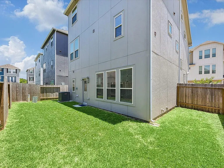 11916 Eastgrove Park Way — Photo 6