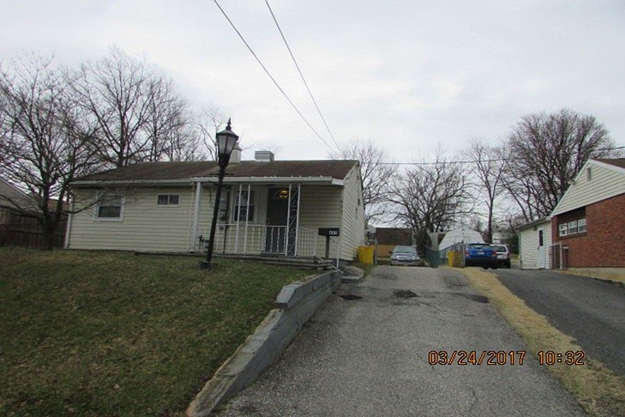 2nd image of 635 New Jersey Ave NE