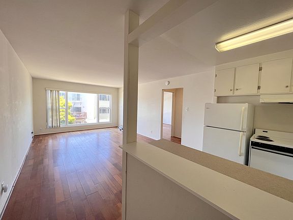 4th image of 359 21st Ave APT 3