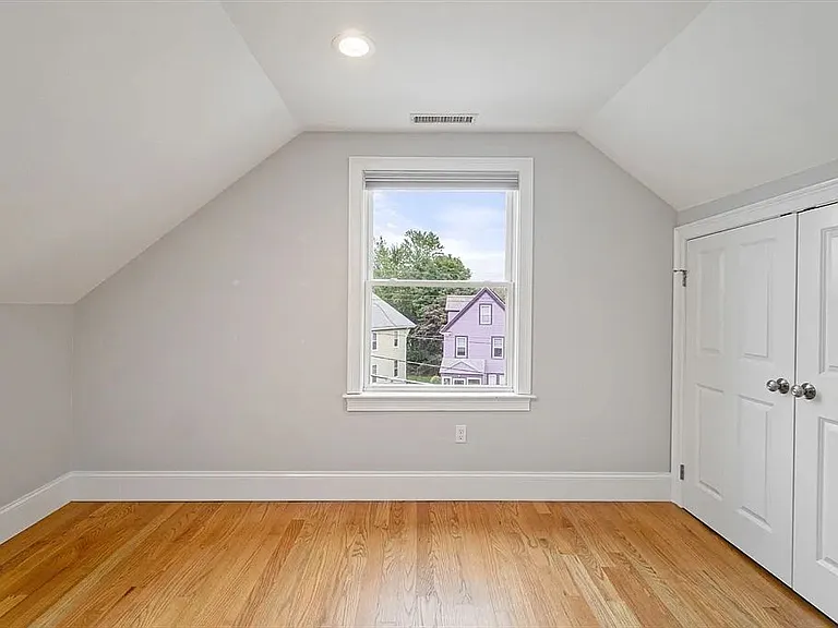 206 Winthrop St — Photo 11