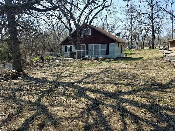 2nd image of 108 Cottonwood Cv