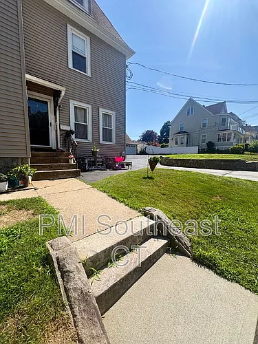 285 Montauk Ave #4 Photo 1