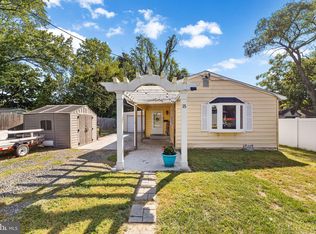 35 S Clinton Ave, Maple Shade, NJ 08052