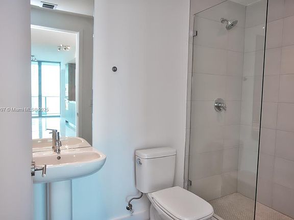 2nd image of 2900 NE 7th Ave Unit 1209