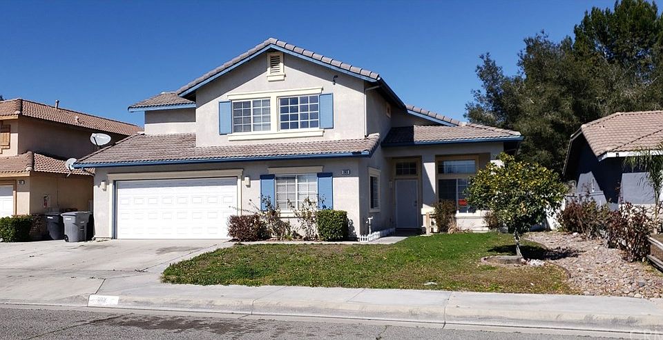 1st image of 393 Cambridge Dr