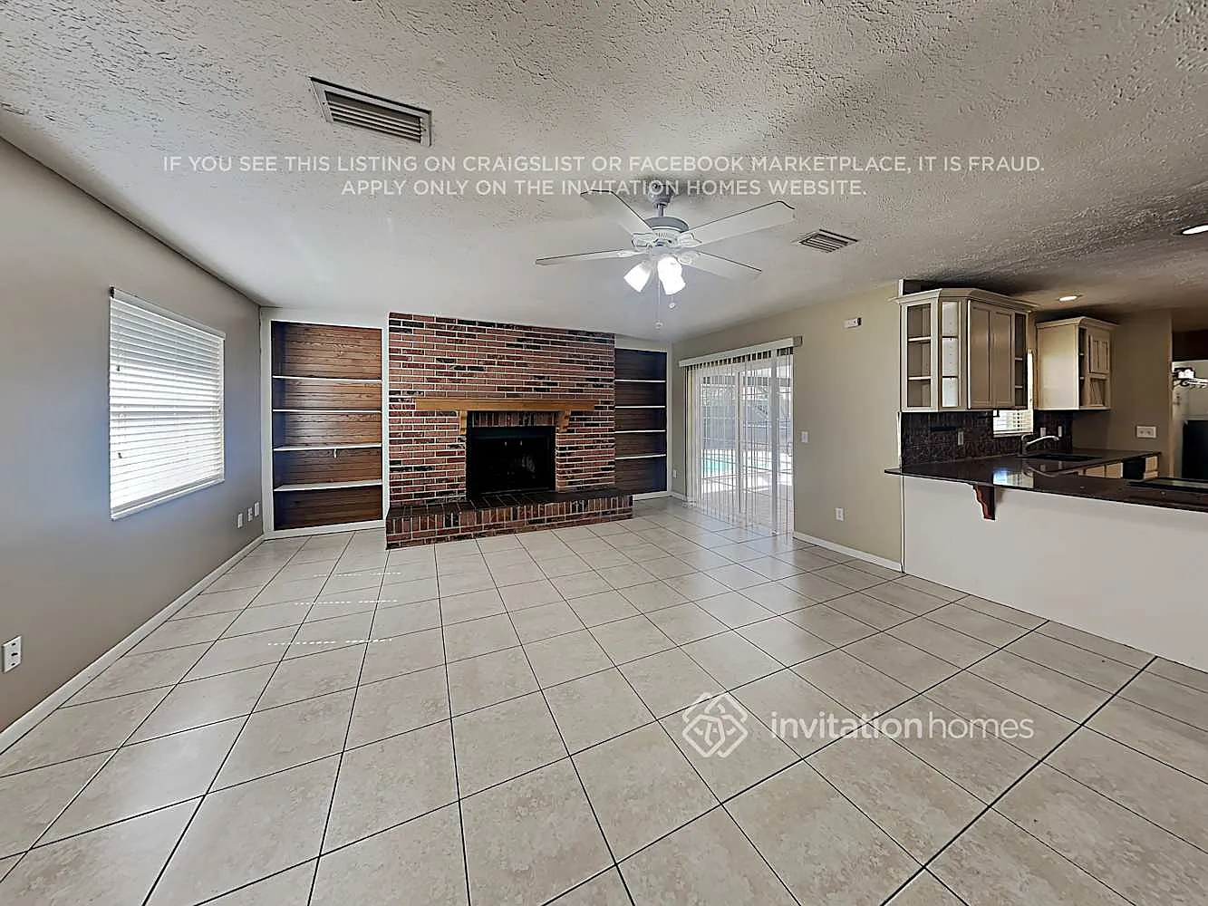 3827 Rolling Cir Valrico, FL 33594 — Photo 3