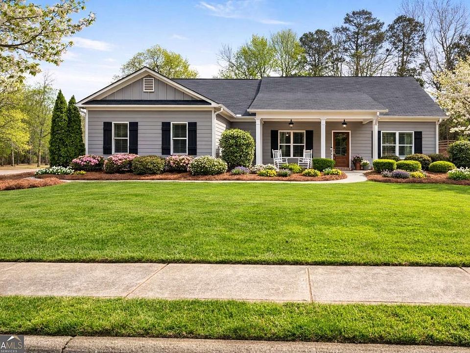 1st image of 110 Spetchley Way