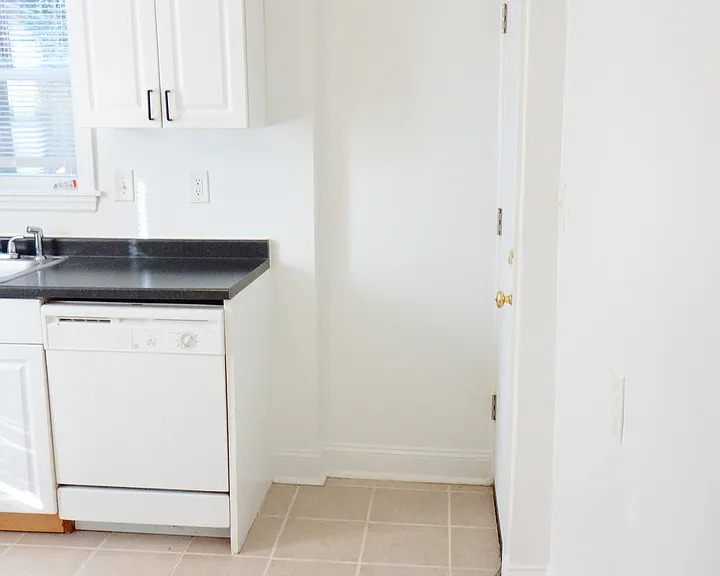 8520 Greenwood Ave — Photo 13