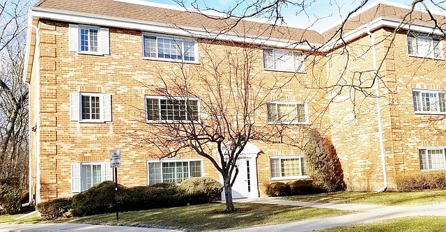 1st image of 6886 W Touhy Ave #3F