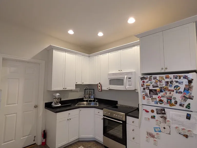 21 Aberdeen St #3 — Photo 6