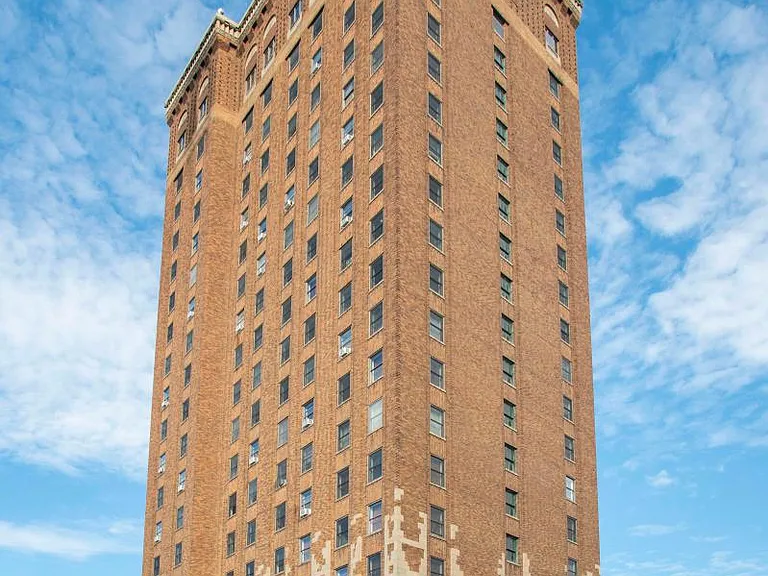 Historic Stolp Island Apartments — Photo 2