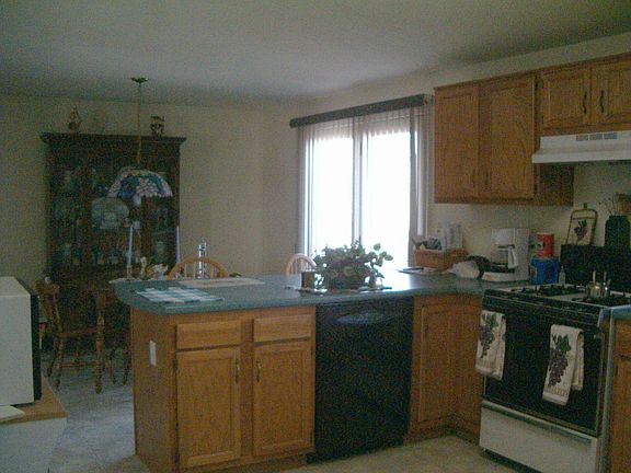 kitchen/dining room
