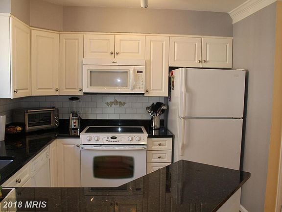 3rd image of 1112 W Abingdon Dr