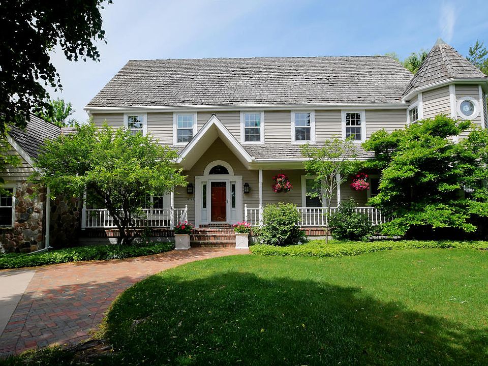 1st image of 3127 W Woodfield Dr