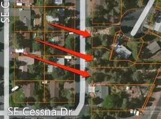 164 SE Cessna Dr, Bend, OR 97702