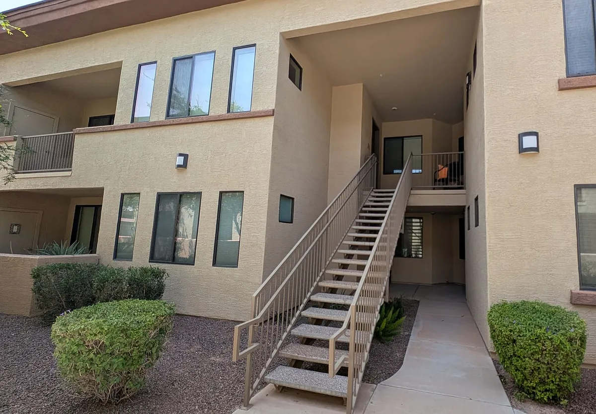 Building Photo - 3330 S Gilbert Rd #2027