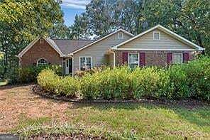 1st image of 220 Daileys Plantation Dr