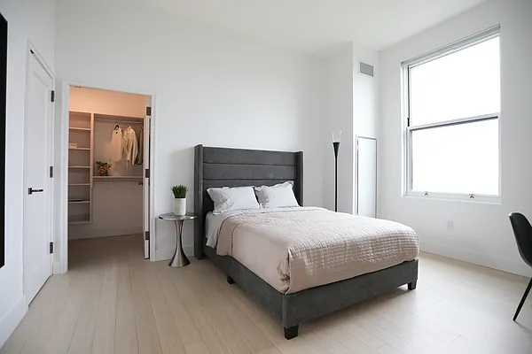 Rented by DelShah Capital LLC | media 17