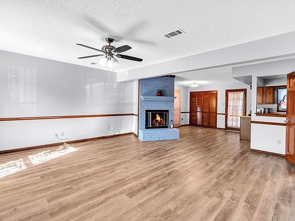 4th image of 2974 New London Pl