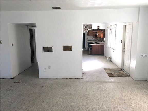4th image of 2946 Dr Martin Luther King Jr St S