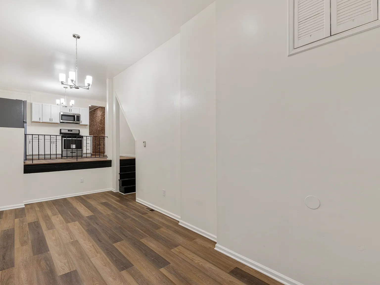 1 bed, 800 sqft, $1,250 — Photo 2
