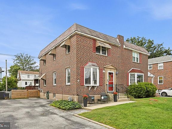 2nd image of 213 Evergreen Ave