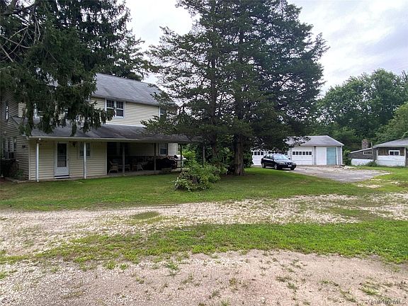 4th image of 39 Seaman Neck Road #39