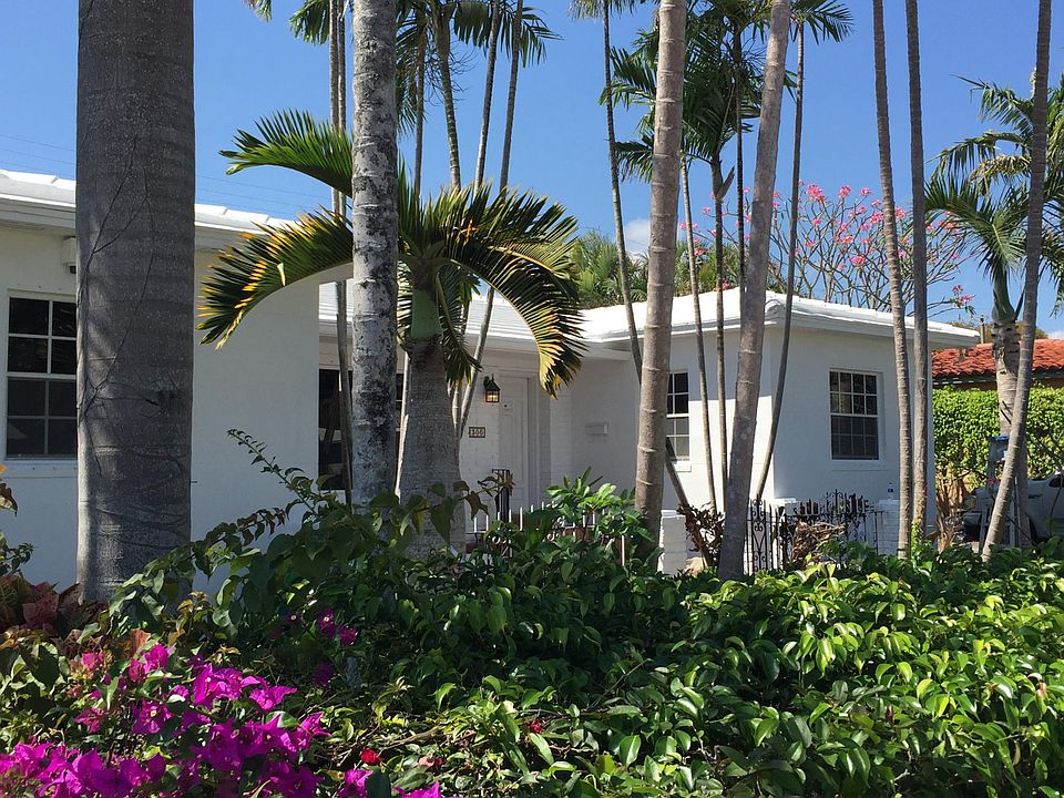 300 Malaga Avenue