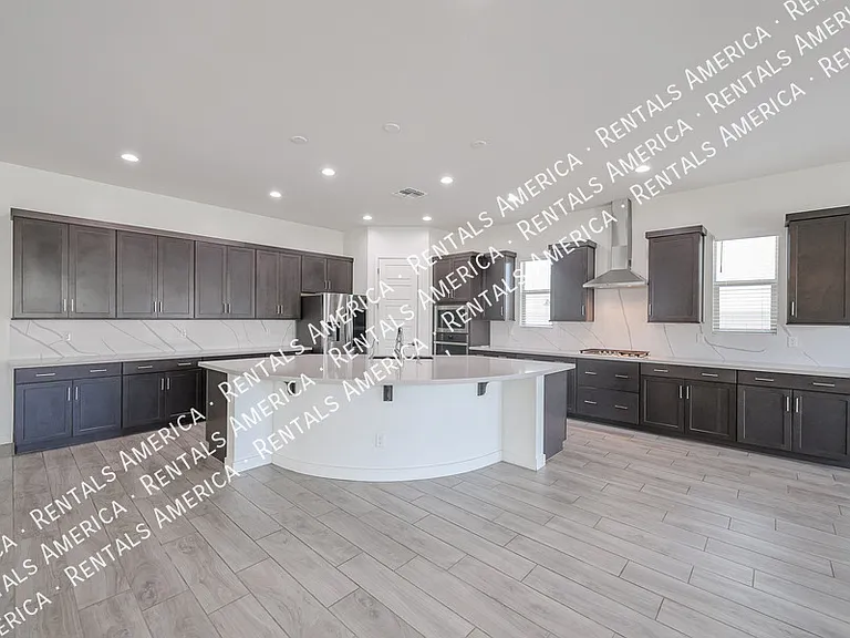 1530 E San Carlos Way — Photo 16