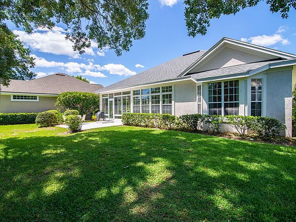 3rd image of 220 Waters Edge Dr S