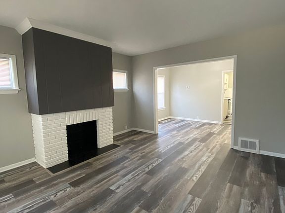 2nd image of 12626 Franklin Blvd