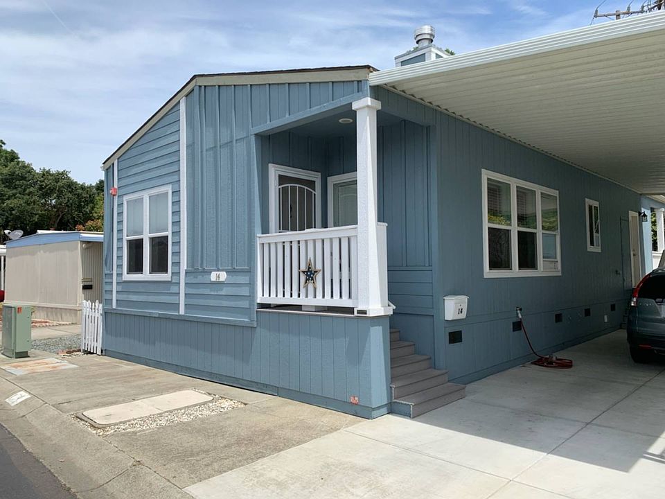 1st image of 14 Palm Dr