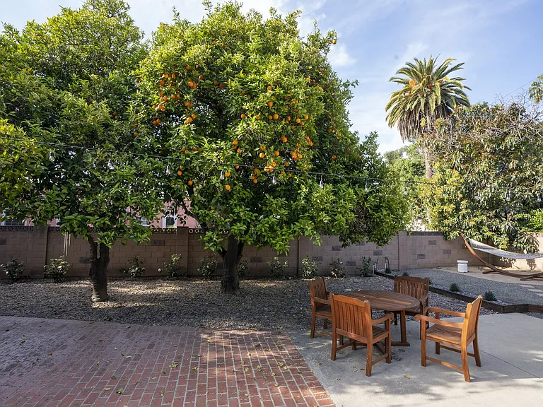 Mature Orange trees in Fully Fenced Yard