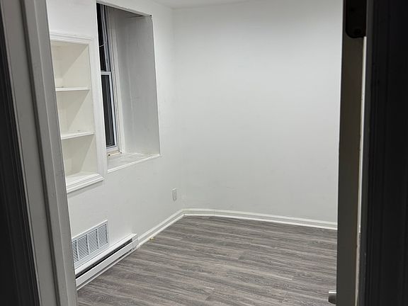 4th image of 1420 W Susquehanna Ave #E