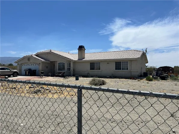 13014 Riggins Rd, Phelan, CA 92371
