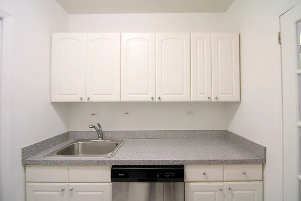 Rented by Nest Seekers International | media 8