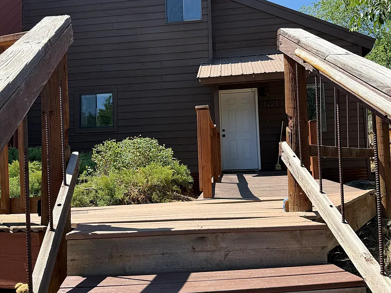 1223 Florida Rd — Photo 16