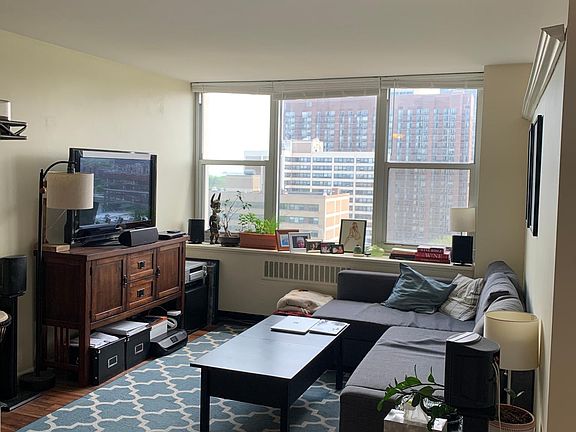 2nd image of 4250 N Marine Dr APT 1412