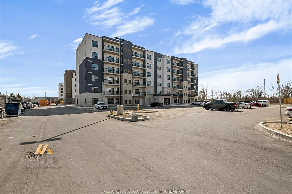 2 bed, 2.0 bath, 1095 sqft, $2,500 — Photo 3