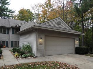 582 Tournament Cir, Muskegon, MI