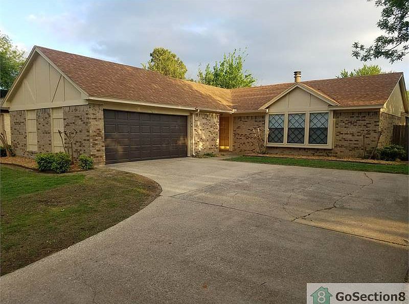1st image of 2308 Brookdale Dr