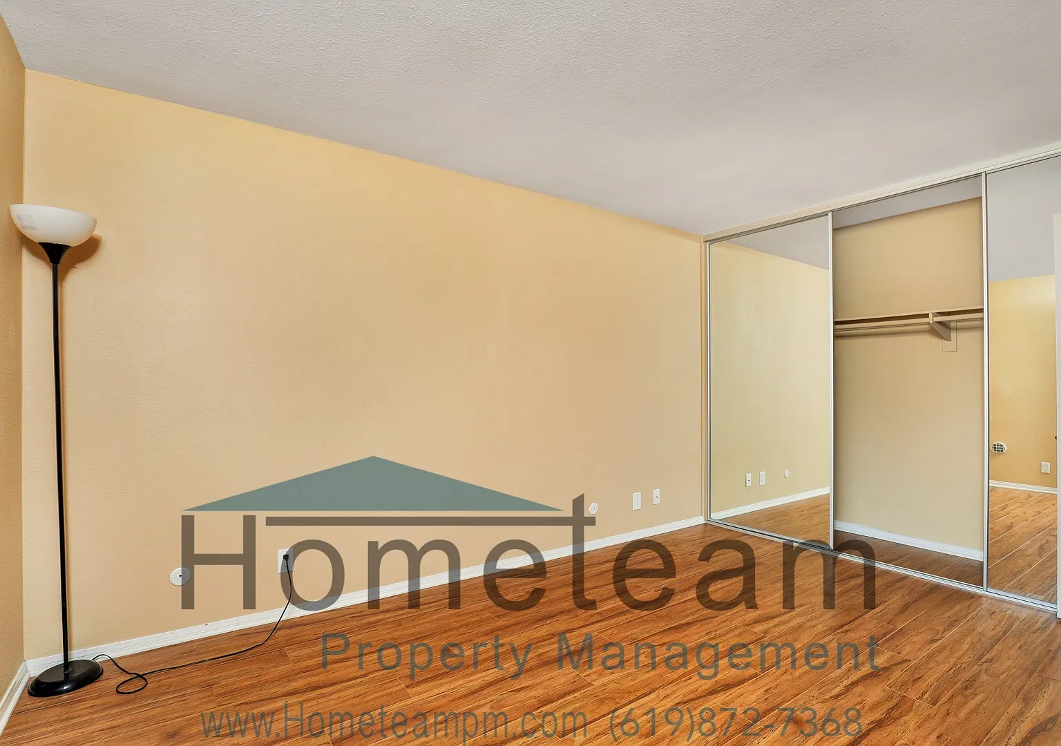 2 Br/ 2 Ba 892 Sqft San Diego Condo — Photo 1