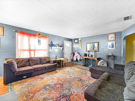 3rd image of 241 Marion Ln