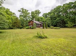 93 Pitcher Ln, Red Hook, NY 12571