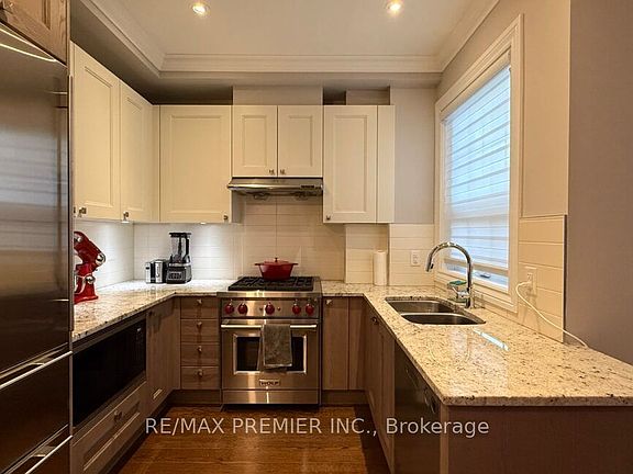 5th image of 10360 Islington Ave #212