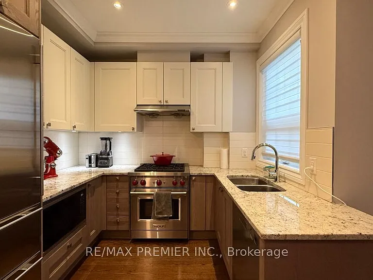 10360 Islington Ave #212 — Photo 4