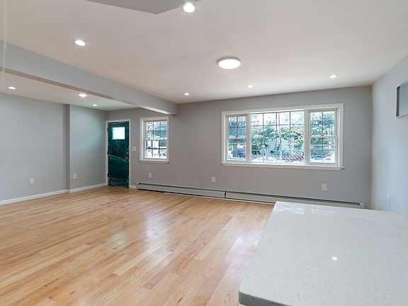 4th image of 161-16 Baisley Blvd S