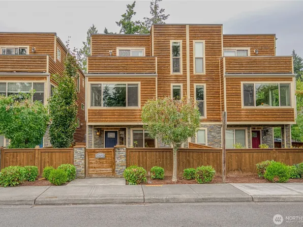 18507 71st Avenue NE, Kenmore, WA 98028